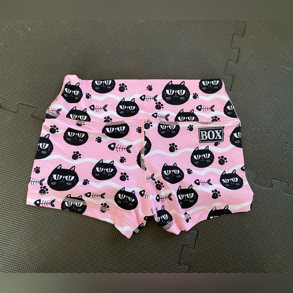 Rok the Box booty shorts, M.